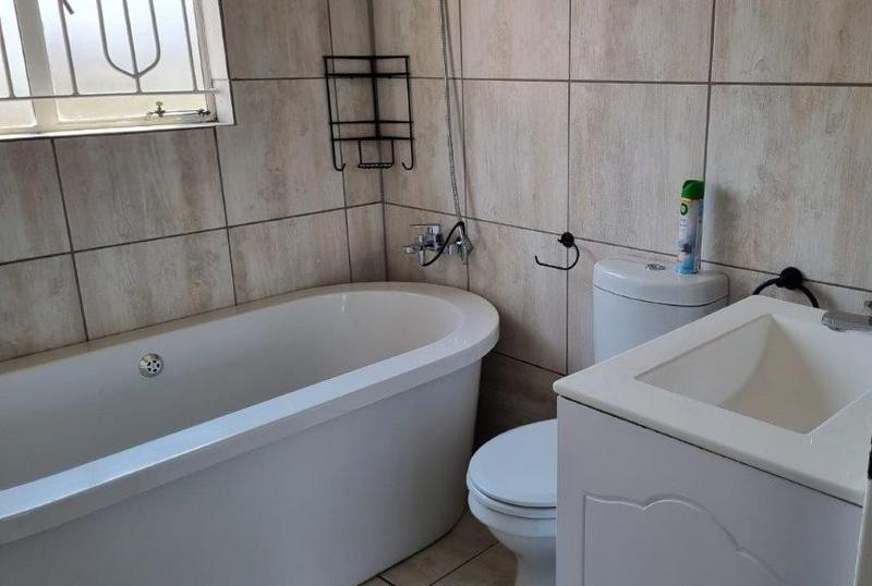 2 Bedroom Property for Sale in Ladybrand Free State